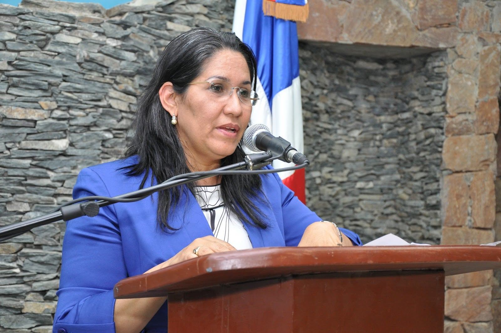 Maritza Hernández se muestra muy critica en contra de los poderes fácticos que existen en el seno del PLD