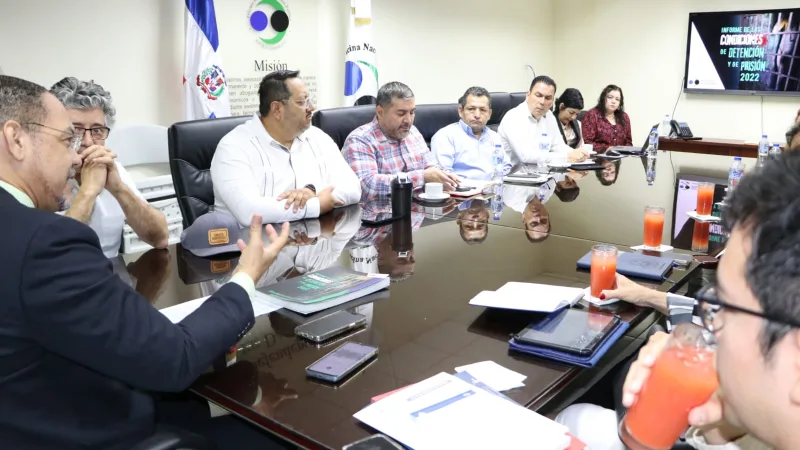 Delegación de Funcionarios Mexicanos se reúne con el Director de la Oficina Nacional de Defensa Pública
