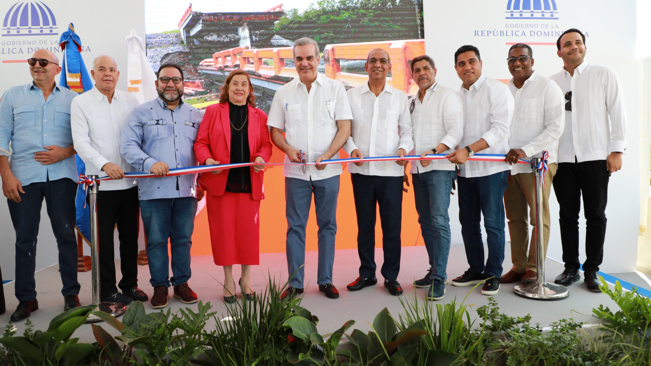 Presidente Abinader deja inaugurado el puente de Pontón en La Vega