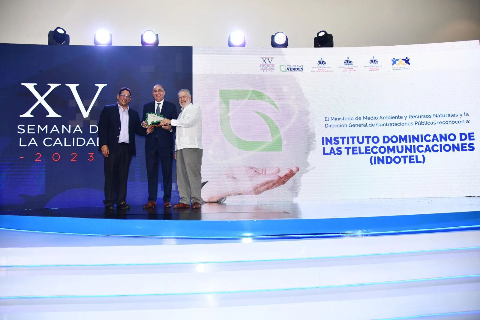 Indotel recibe reconocimiento en la Semana de la Calidad por aplicación de compras verdes