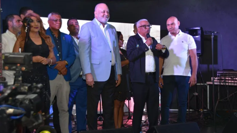 Juan Rosa realiza exitoso encuentro Navideño con líderes de los movimientos de Apoyo a Luis Abinader