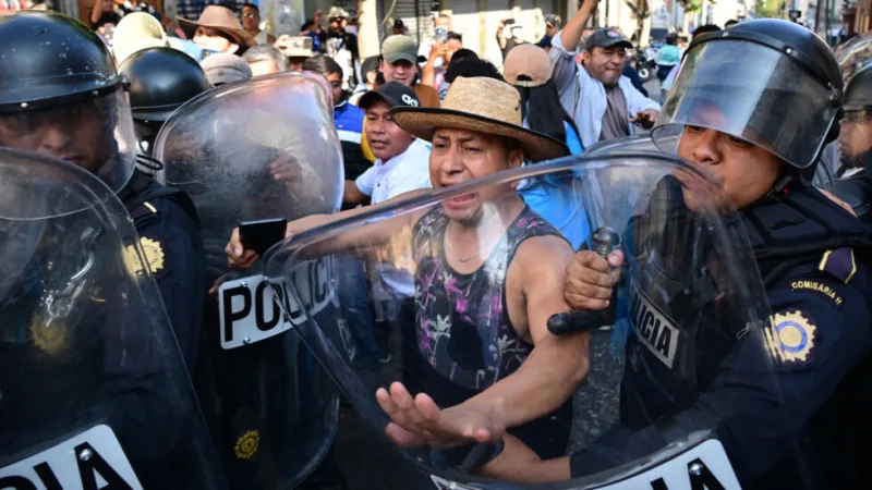Guatemala en crisis: Tensiones y retrasos marcan la toma de posesión de Bernardo Arévalo