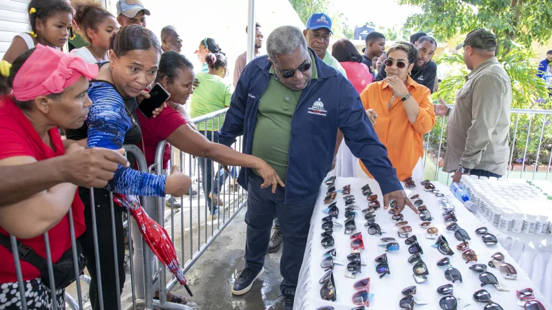 Tony Peña: “Hoy los dominicanos pueden contar con más de 12 servicios totalmente gratuitos a través de las jornadas sociales”