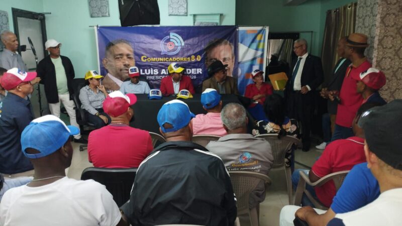Comunicadores 8.0 Luis Abinader Presidente juramentó 22 periodistas y varios comunicadores en Cotuí
