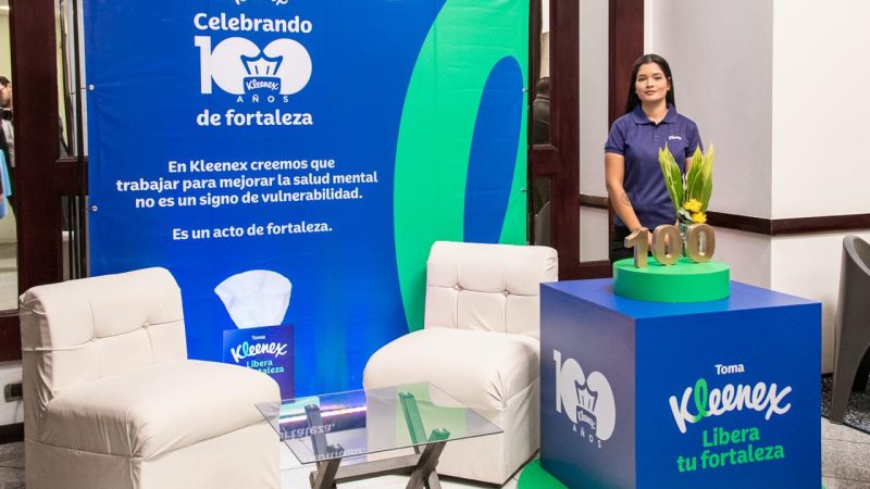 Kleenex® derriba estigmas de salud mental con una campaña de concientización en conmemoración de su centenario