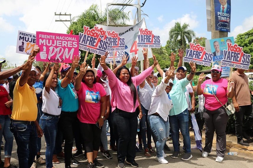 Yafreisis de los Santos exige respeto y consideración para los compañeros desvinculados del Gobierno