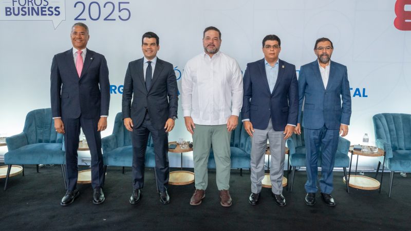 El Ministro de Medio Ambiente hace un llamado a la colaboración para la conservación del agua