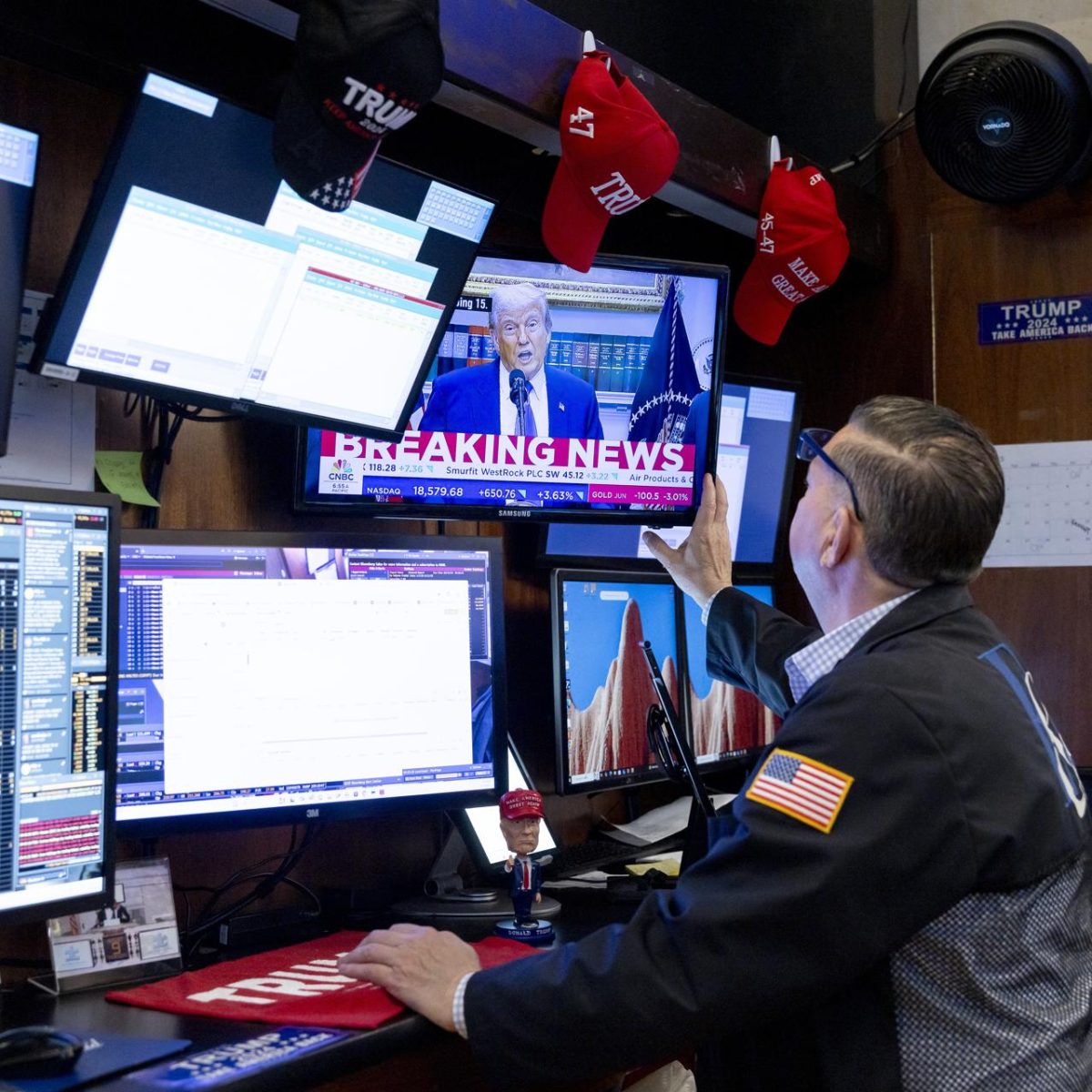 Wall Street abre con ganancias tras bloqueo de aranceles