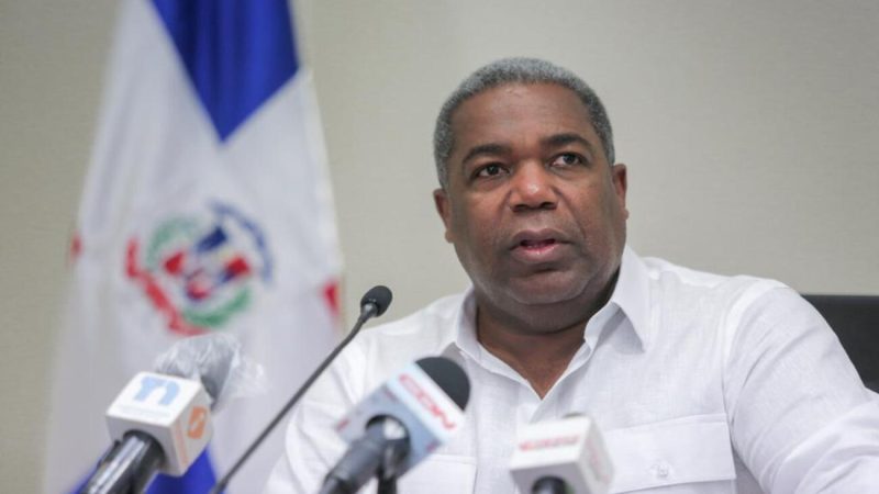 Tony Peña declara su candidatura presidencial para las elecciones de 2028