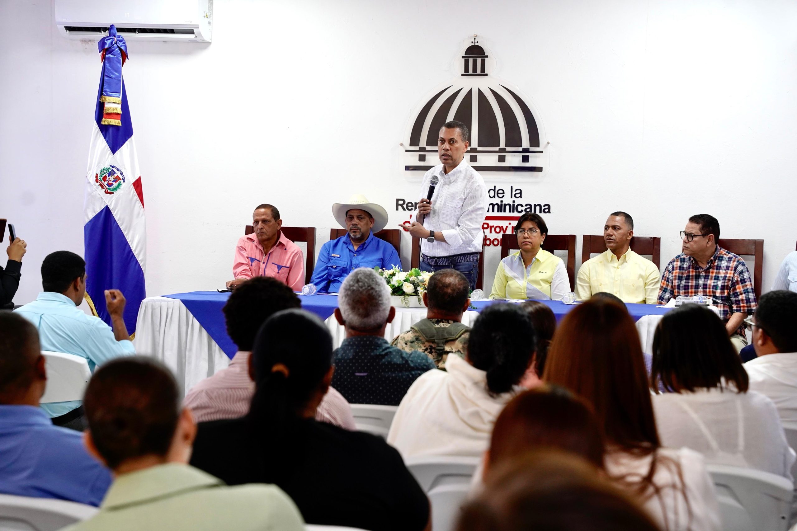 Indotel invertirá 60 millones de pesos en emisoras fronterizas para fortalecer la cultura dominicana