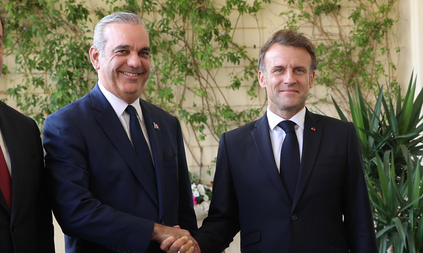 Colaboración de Francia en Proyecto de Transporte en República Dominicana