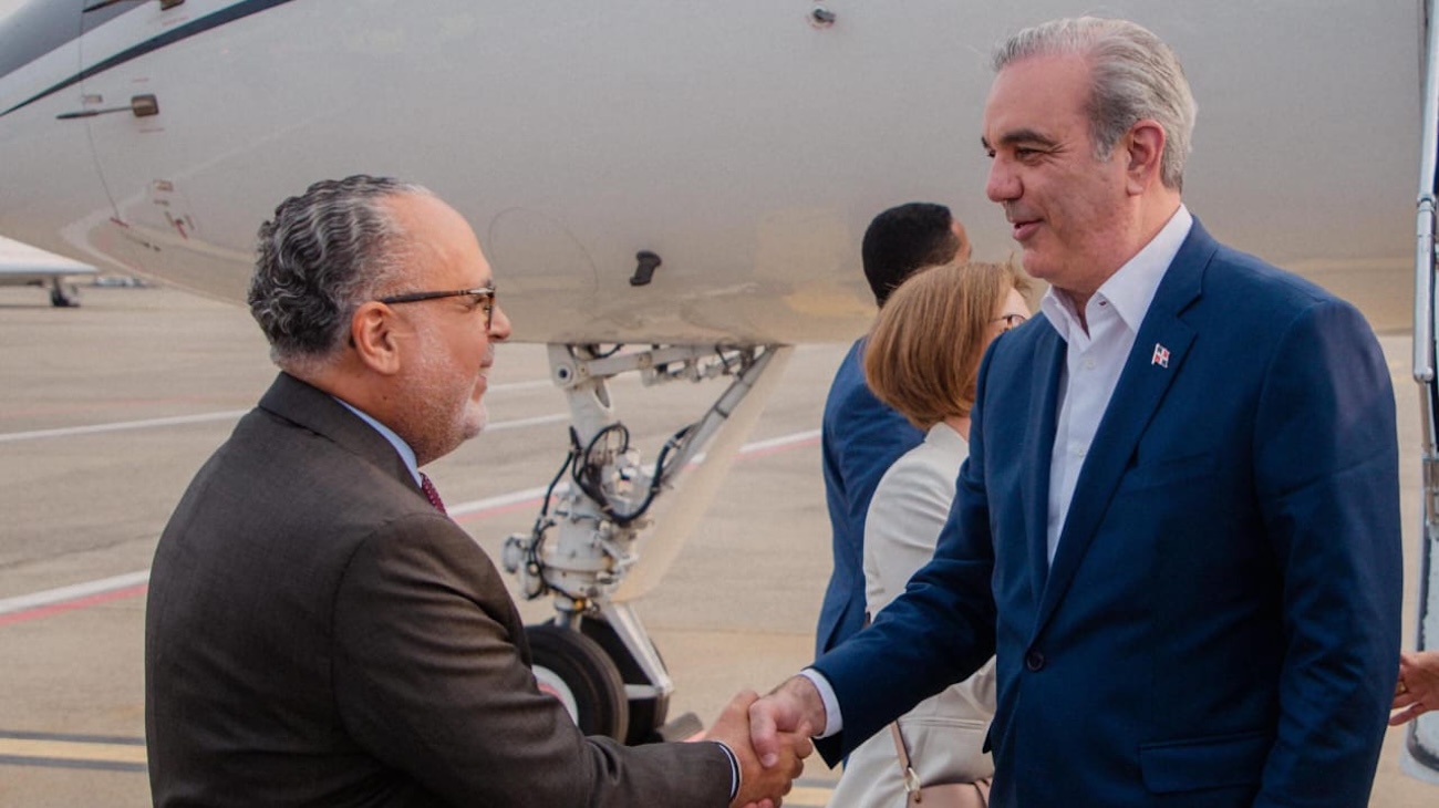 El presidente Abinader llega a Ginebra para participar en el Foro Anual de la Coalición Mundial para la Justicia Social