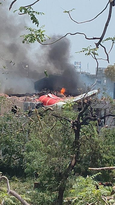 Accidente de avión de Air India en Ahmedabad: 242 personas a bordo y rescate en marcha