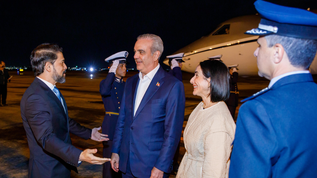 Llegada del presidente Luis Abinader a Brasil para participar en la Cumbre Brasil-Caribe