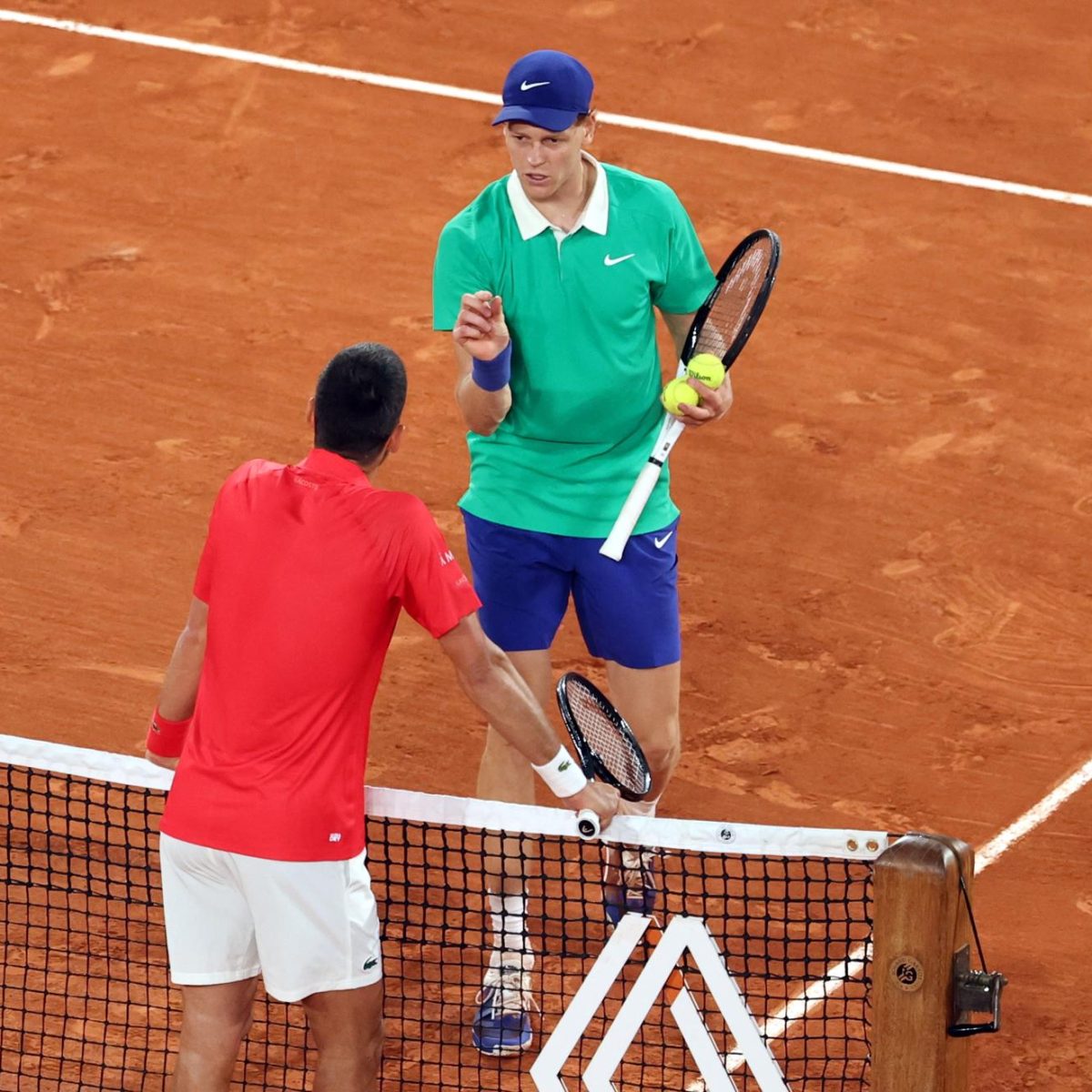 Sinner avanza a la final de Roland Garros tras derrotar a Djokovic