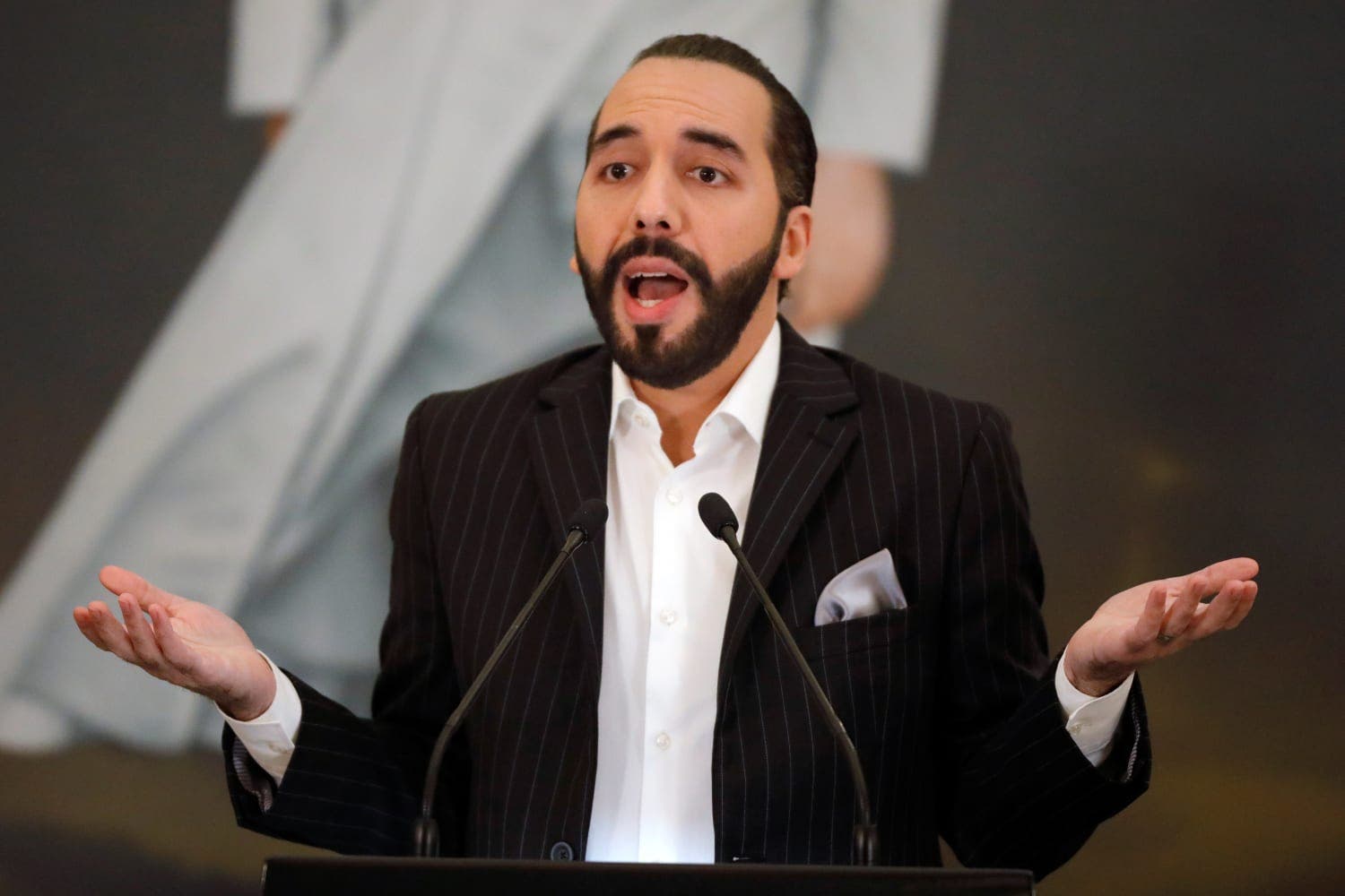 Bukele se pronuncia sobre su imagen como dictador en discurso de su segundo mandato