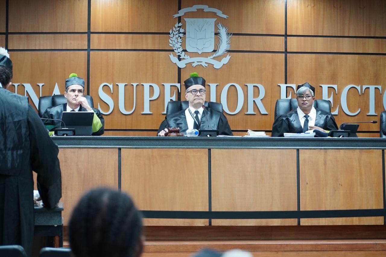 El Tribunal Superior Electoral Anula Adelanto de Elección Presidencial del PLD