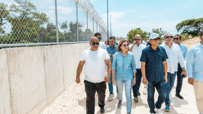 Crisis de acceso al agua potable afecta a residentes de El Alto, Azua