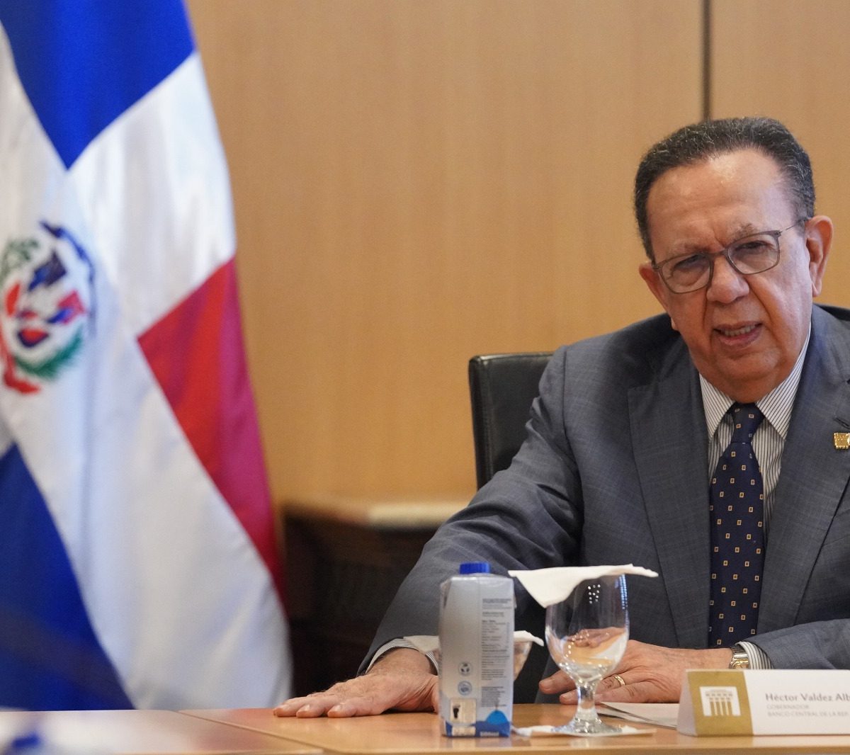 Reunión del Gobernador del Banco Central con la Asociación de Inversión Extranjera Refuerza el Entorno Económico de República Dominicana