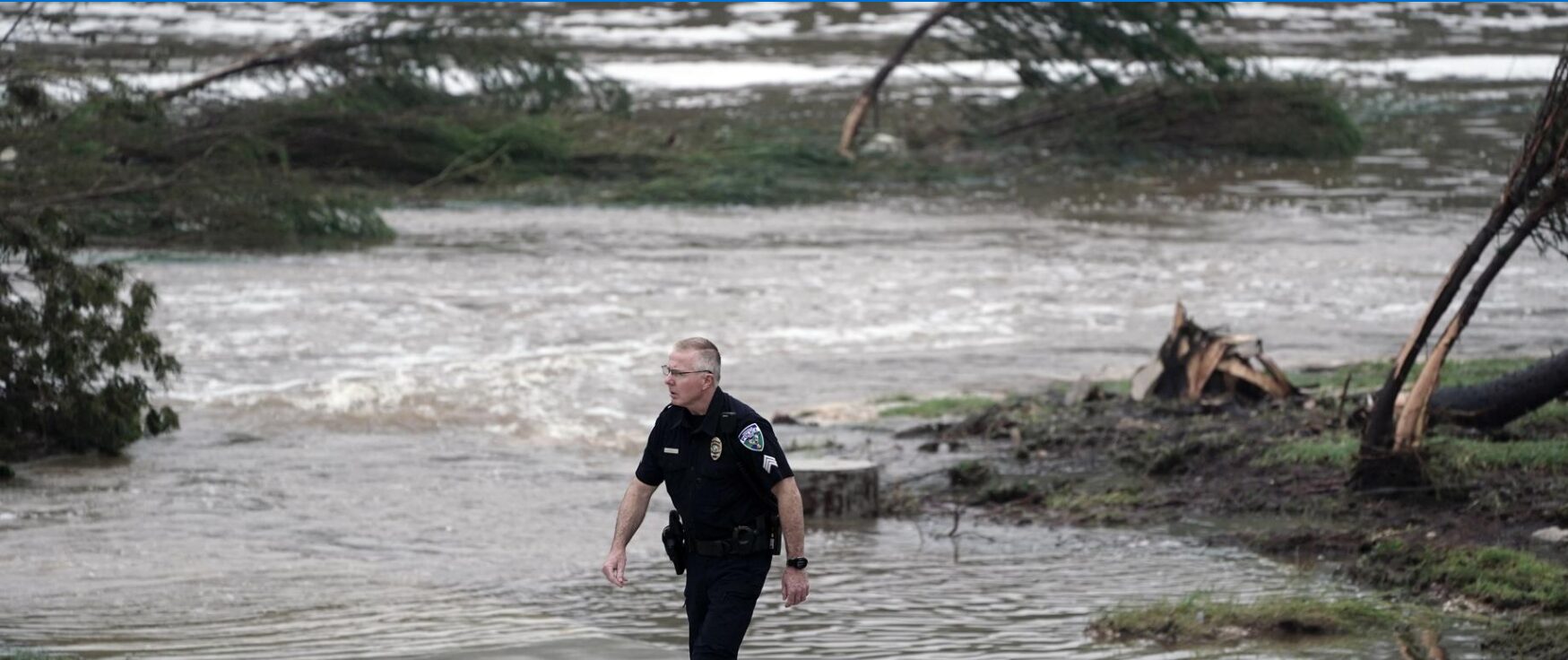 Las inundaciones en Texas incrementan a 43 las víctimas mortales y mantienen a la región en emergencia