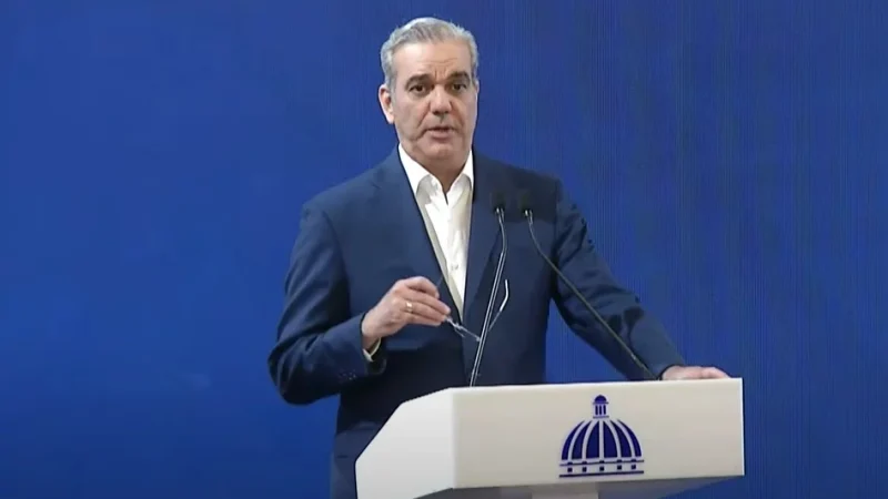 Luis Abinader advierte a precandidatos sobre restricciones en actos proselitistas