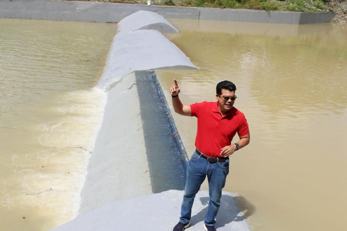 Anuncio de prueba final del acueducto de Villa Altagracia