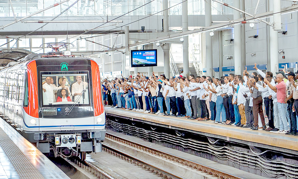 Inauguran nuevos trenes de seis vagones en la Línea 1 del Metro de Santo Domingo para aumentar capacidad y descongestionar estaciones