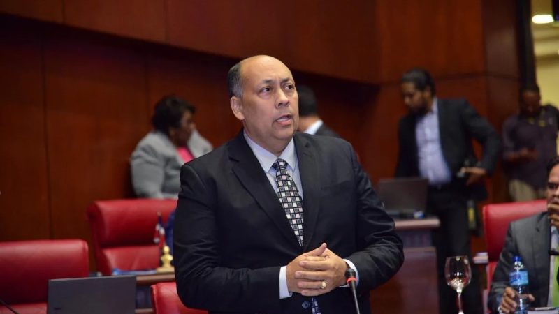 Luis René Canaán Asume como Administrador General de ARS SEMMA